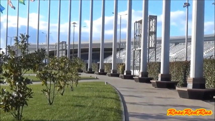 RedRoseRus: Esibizionismo a Sochi 2014 passeggiata nel parco olimpico con RoseRedRus.