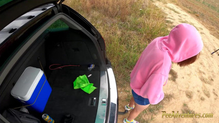 Pee Adventures: Fumând cu vezica plină