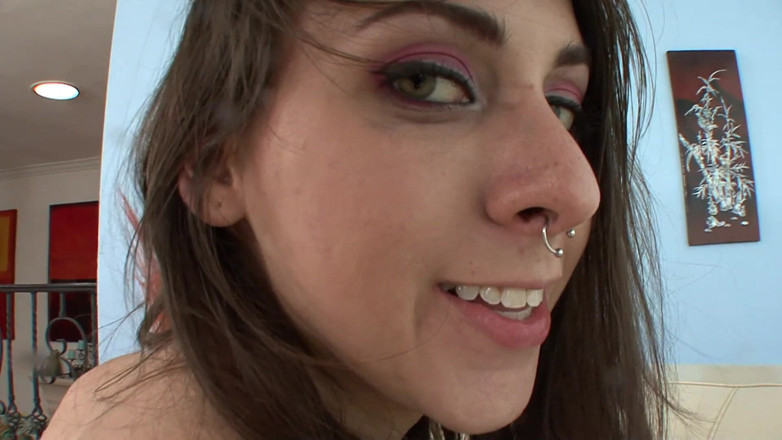 Anna's girls: Jovem vizinha com lábios perfeitos da buceta recebe seu cu...