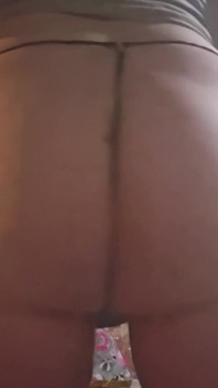 Jiggly Poof - Short Ass Shake