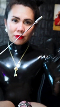 Castity Sounding și Sesiune de tachinare de la stăpâna în latex Dominafire