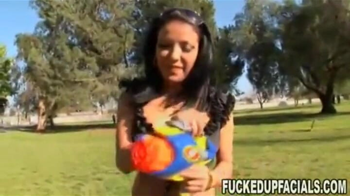Fucked Up GFs: Sexy Maya Gates jezdí na tvrdém čůrákovi jako děvka