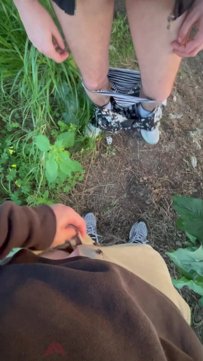 AmateurMates: Amateur Guys Cruising for Sex