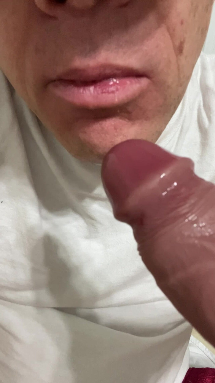 MadisonCD2025: Trans-transvestiten-sissy fickt ihr arschloch und spricht darüber, wie sie sich...