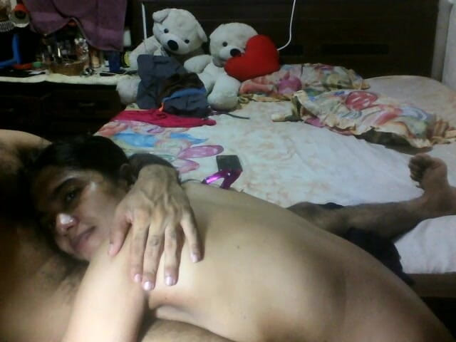Arabicqueen: Pakistani Girlfriend Blow Her Boyfriend Penis