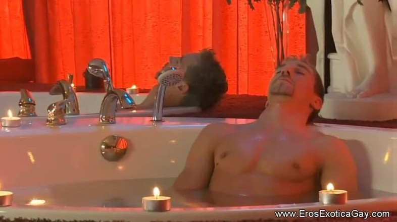 Eros Gay Exotica: Zvětšení penisu s jemným a smyslným mluvením