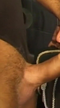 Lockige MILf gefesselt, eng für tiefes anal-spielzeug