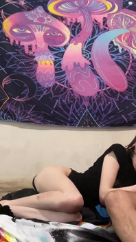 18歳の痴女の荒い顔面ファック