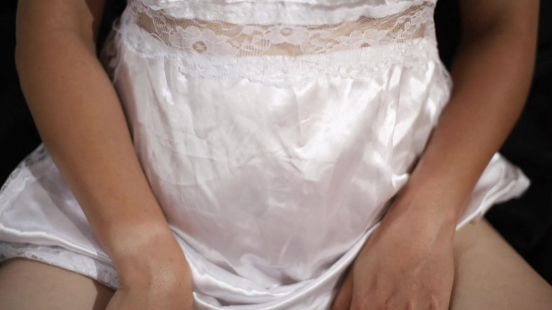 deafheaven666: Fetish jururawat cosplay melancap sutera satin