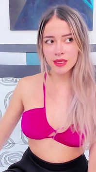 Şu Anda Vajinamın Içinde Olup Meyve Sularımı Içmek Ister Misin?