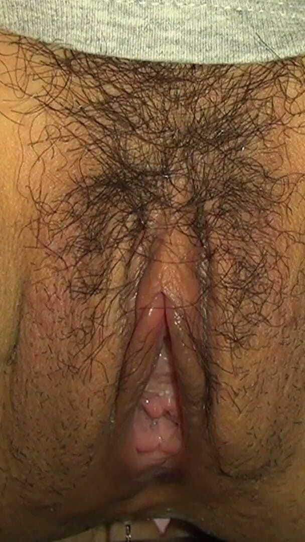 reikodouga: Inserting a Finger Into an Erect Vagina and Reaching Orgasm