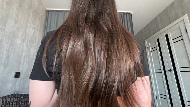 SweetHerry: Můj spolubydlící mě tvrdě šuká! Před rande s mým přítelem