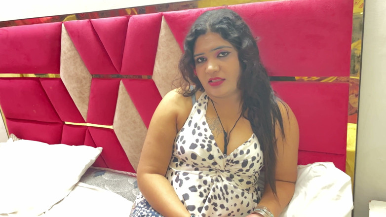 Sexychickworld: Scopato con una ragazza sexy che è venuta a vendere mutandine...