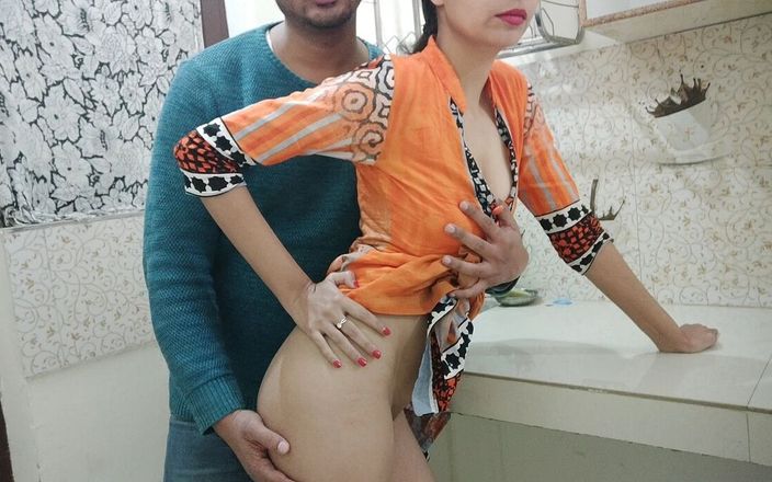 Horny couple 149: Indisk blyg bhabhi knullad hårt av sin hyresvärd