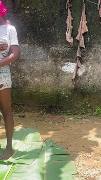 I Was so Horny That I Arrange a Backyard Fuck Date with My Landlords Stepdaughter in Our Backyard. It Turns Out so Smoothly.