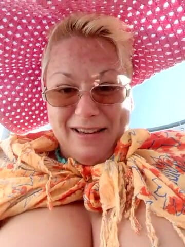 Putarankahotmilf: Dedos en el coño, bofetada y chorro múltiple en la...