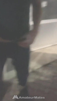 Compilation De Garçons Amateurs Exhibant Leur Bite Dans La Rue