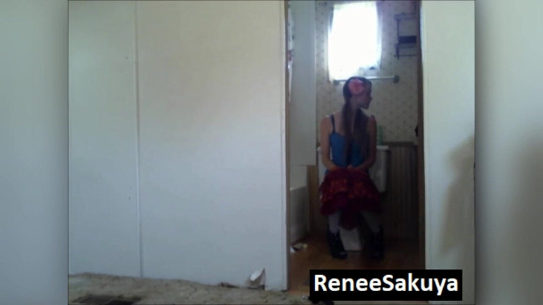 Renee Sakuya: ฉี่พุ่งข้ามห้อง