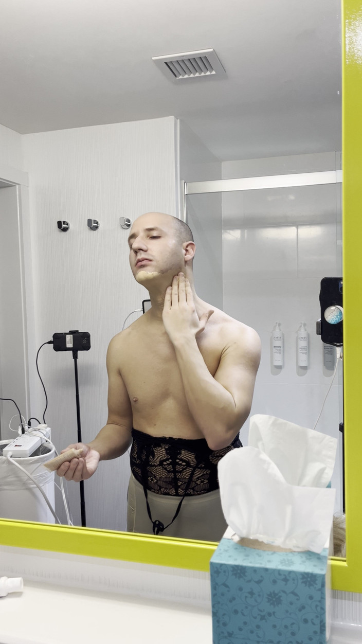 Sissy Bailey Wilde: Transformasi pengubahsuaian wanita lelaki ke blonde cantik