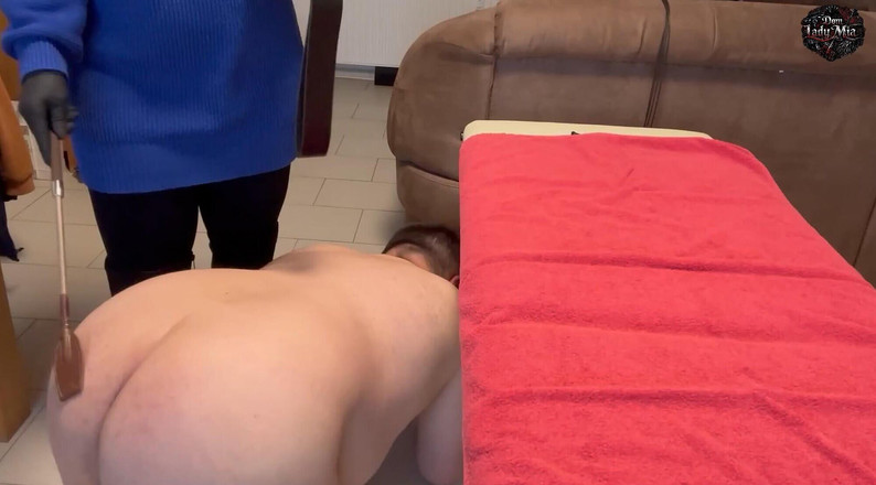 DomLadyMia: ドムラディミア-奴隷の ブランド - アップ - 皮膚の下で - パート1