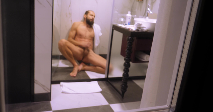 Jerking studs: A Guy in a Shower