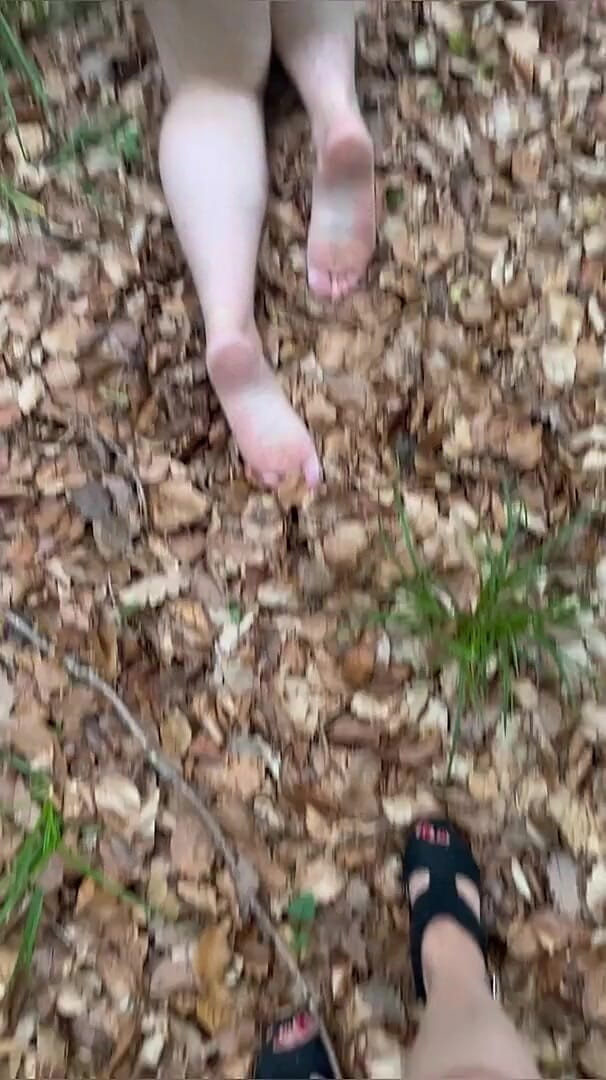 Maitresse Clara: Umilință În pădure...
