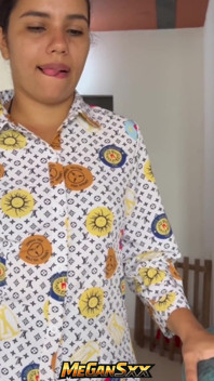 Meine angestellte sagt, er begraben seinen schwanz, weil ihr ehemann es nicht tut