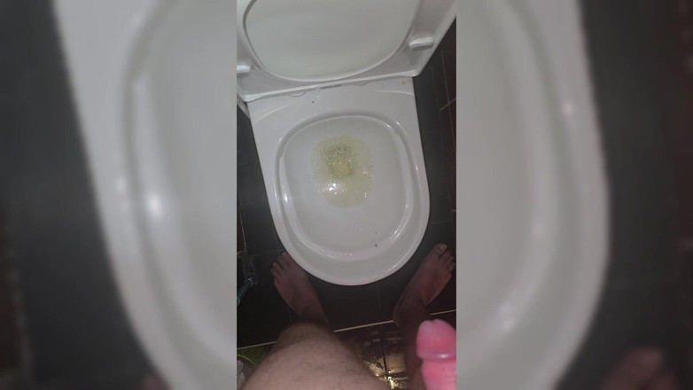 Jimbob Star GAY: Jimbob meando en el baño