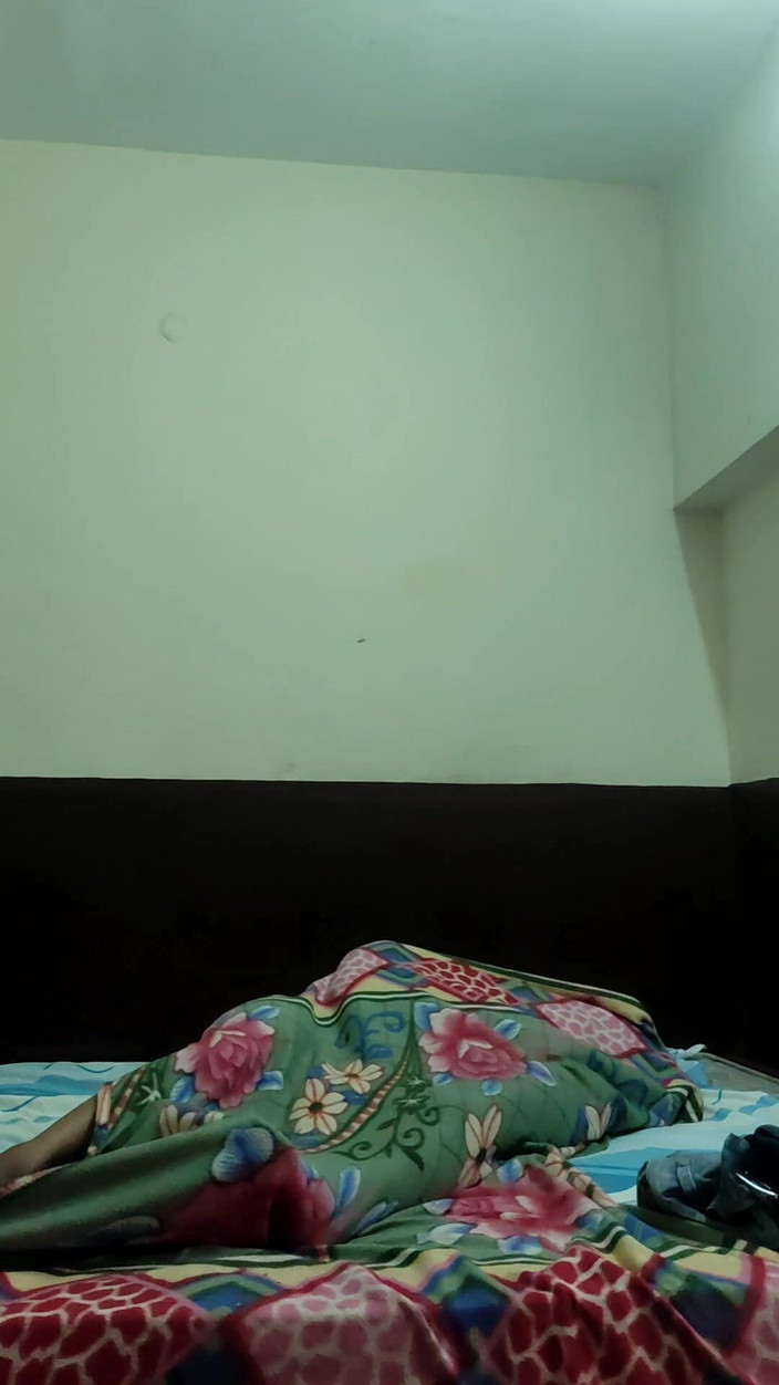 Hindiaudioadda1: Amantes en secreto disfrutando en el dormitorio