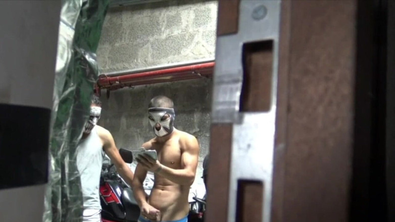 GAY USED RAW BY STRAIGHT BOY CURIOUS: Anh ấy bú hai thanh niên Thổ Nhĩ Kỳ