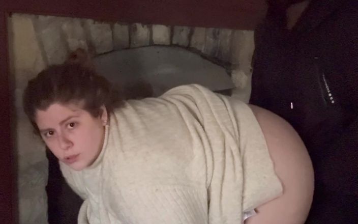 noturbabymoms: 18世紀の家でファックW 2射精