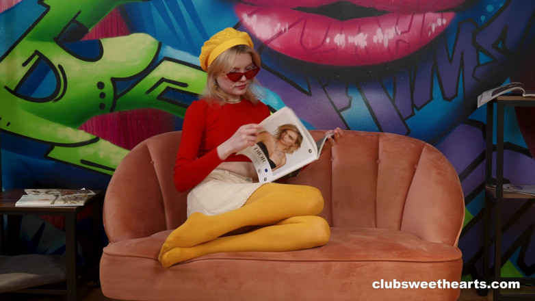 Club sweethearts: Feel the Rainbow