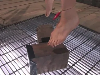 痛苦荡妇