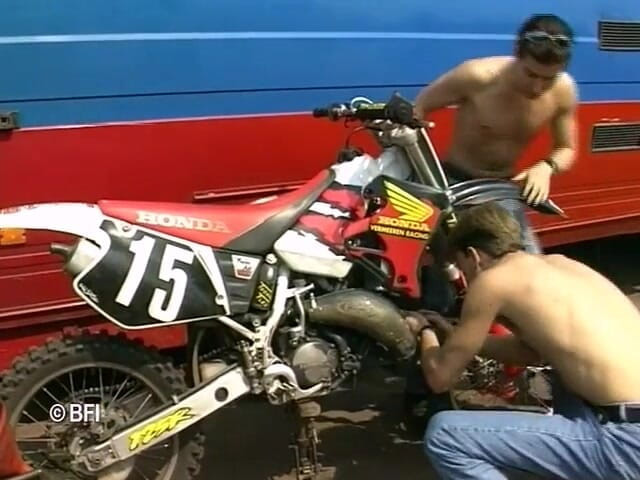 Made in Holland: Xkiss - X-cross