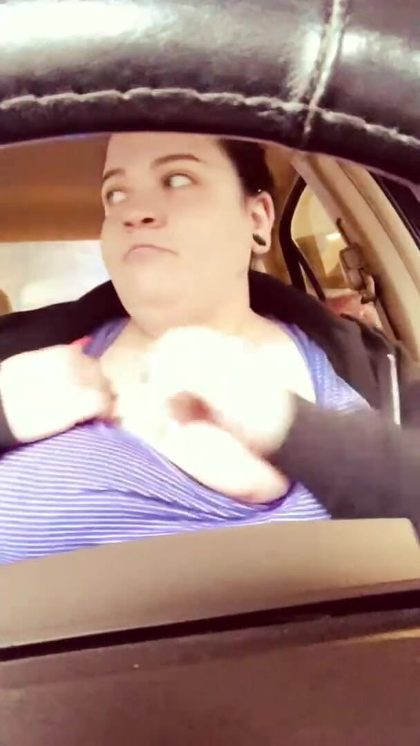 Big titty brunette: Mijn grote tieten compilatie