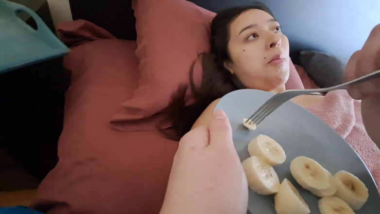 Miss Squirting: Nach der operation squirtet ehefrau und bekommt von ihrer krankenschwester...