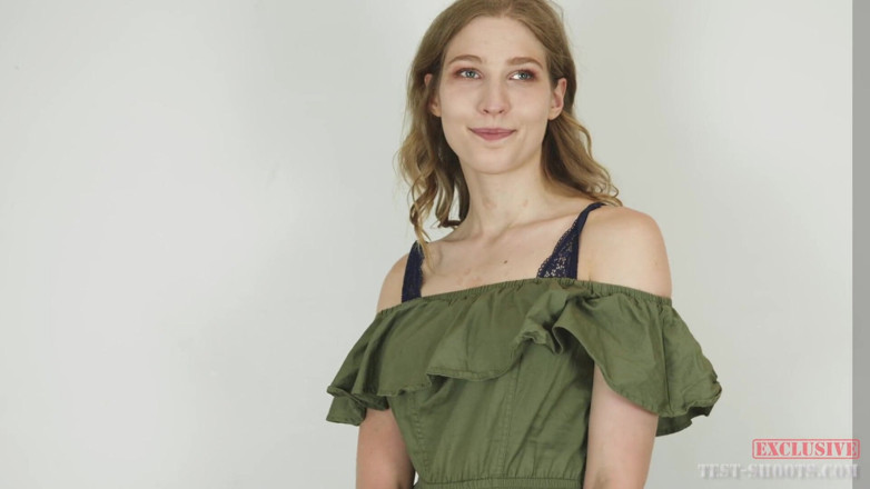 Test-Shoots: Сексуальна молода оголена бухгалтерка Blizard, інтерв'ю з оголеним відео кастингом