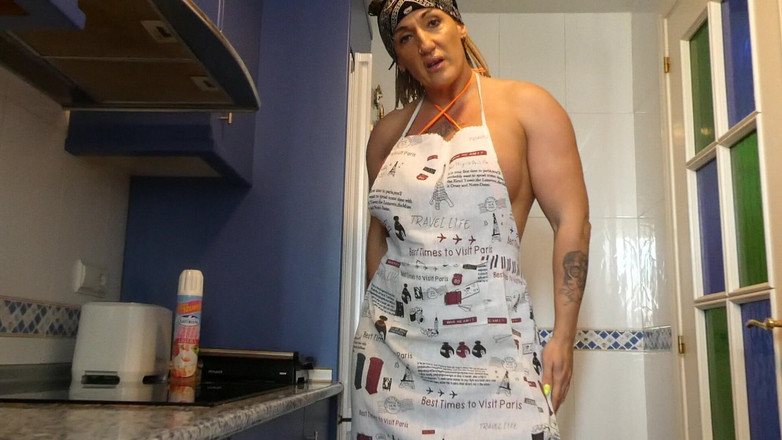 Danaxmuscles: Spuiten en neuken in de keuken