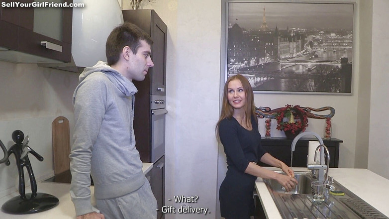 Sell Your GF: Biarkan dia memperoleh pepeknya