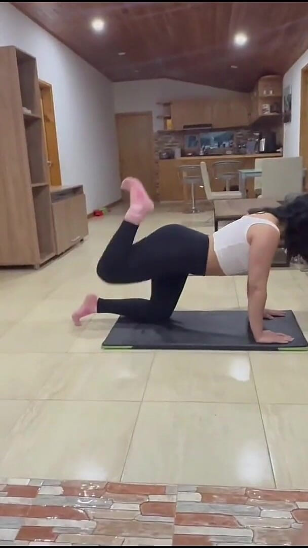 Clarkykore: I Help Train Her Big Ass