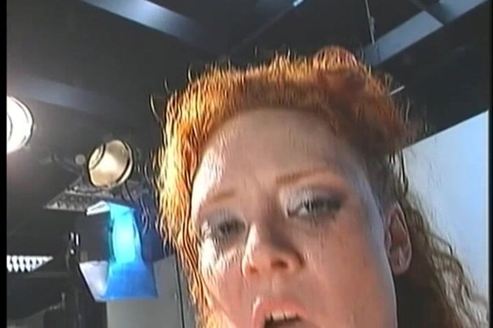 Mindful please XXX: Het hitsige gangbangfeest met publiek