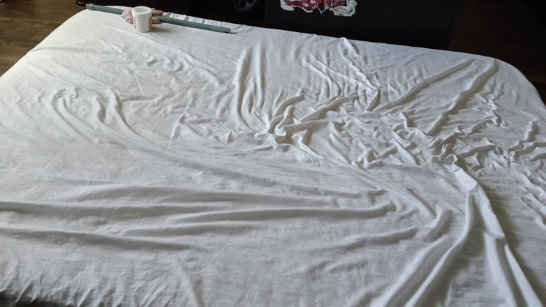 Amateur_MS: Sexy vrouw traint naakt thuis.
