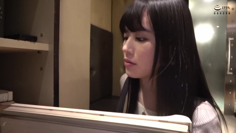 Raptor Inc: 素人 - 最新の最強の光沢のある美女 -2