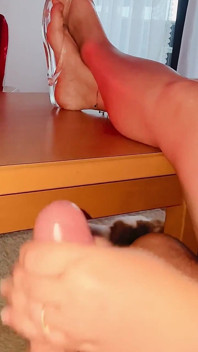 Una sega molto bella ed dei bei piedi
