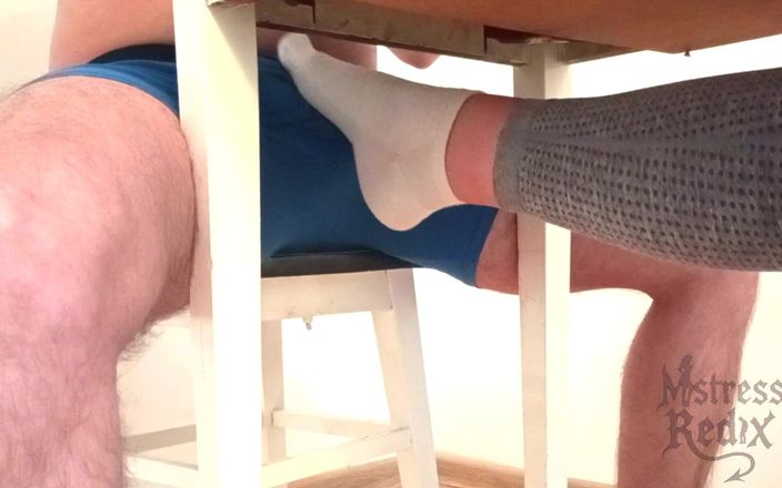 Mistress Redix: Sockjob &amp; Cực khoái bị hủy hoại dưới bàn