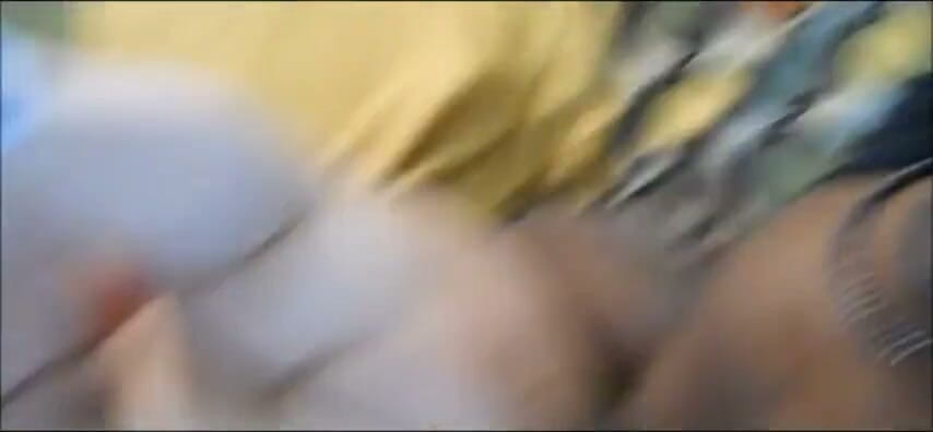 Porn Rap Star: Yoga sexo com uma garota grande