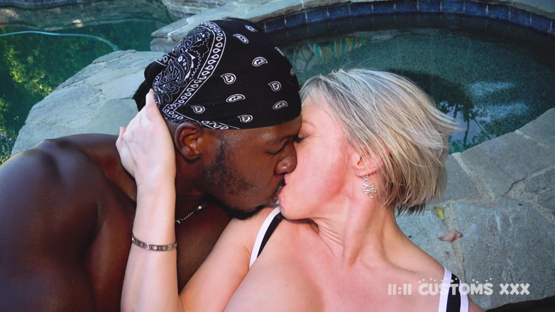 1111Customs: Kremowanie backdoor BBC na podwórku!