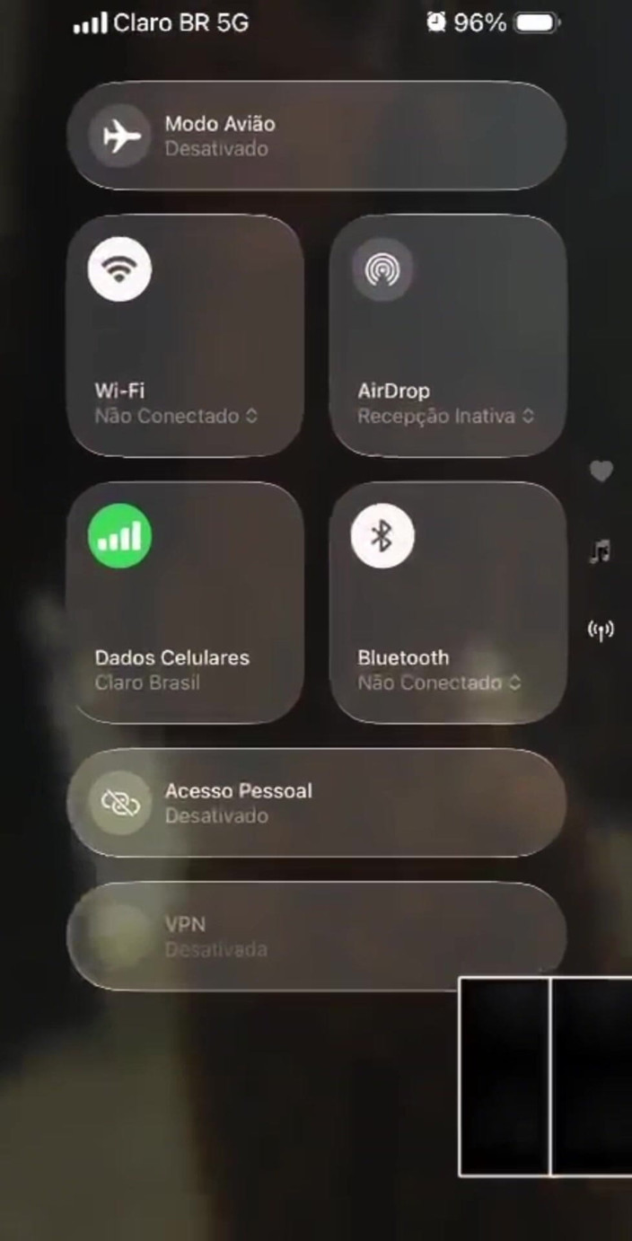 Renata Frazao: Video Call di Jalan