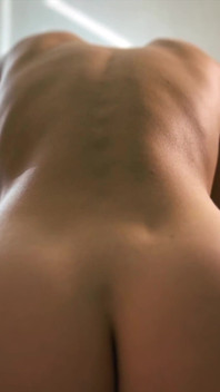 สวัสดีตอนเช้า จูบควยเปียกๆ เท้าแดงปัดเงา แล้วแตกคาป boobs