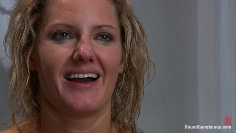 Bound Gang Bangs by Kink: Couple pervers